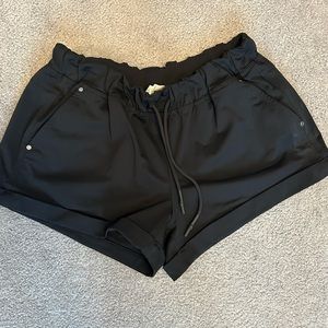 Lululemon, EUC shorts, black, cuffs